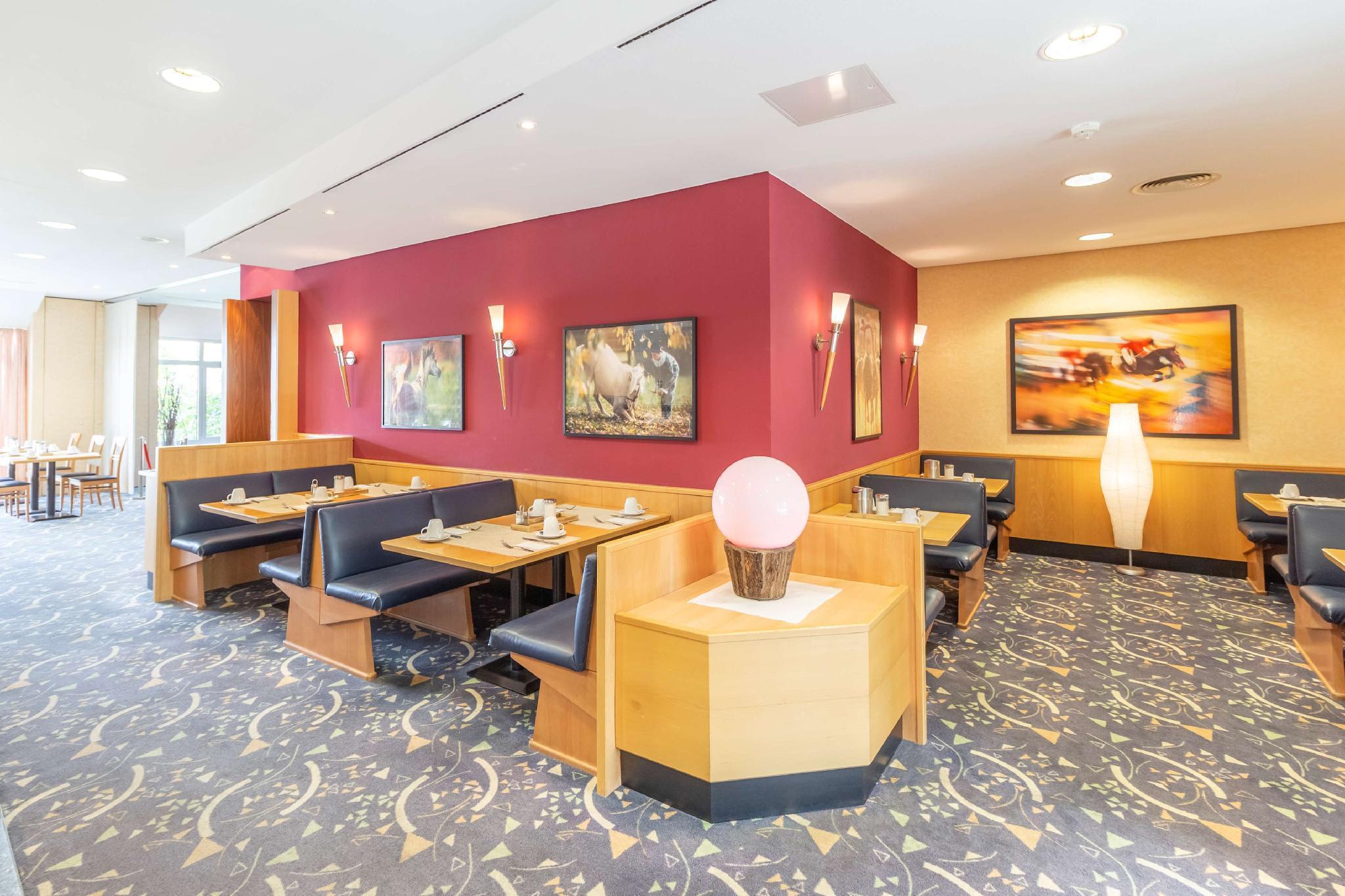 Ramada By Wyndham Hannover Messe لاتزن المظهر الخارجي الصورة
