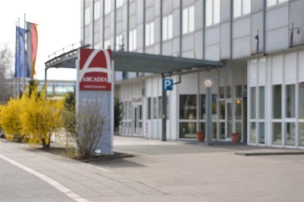 Ramada By Wyndham Hannover Messe لاتزن المظهر الخارجي الصورة