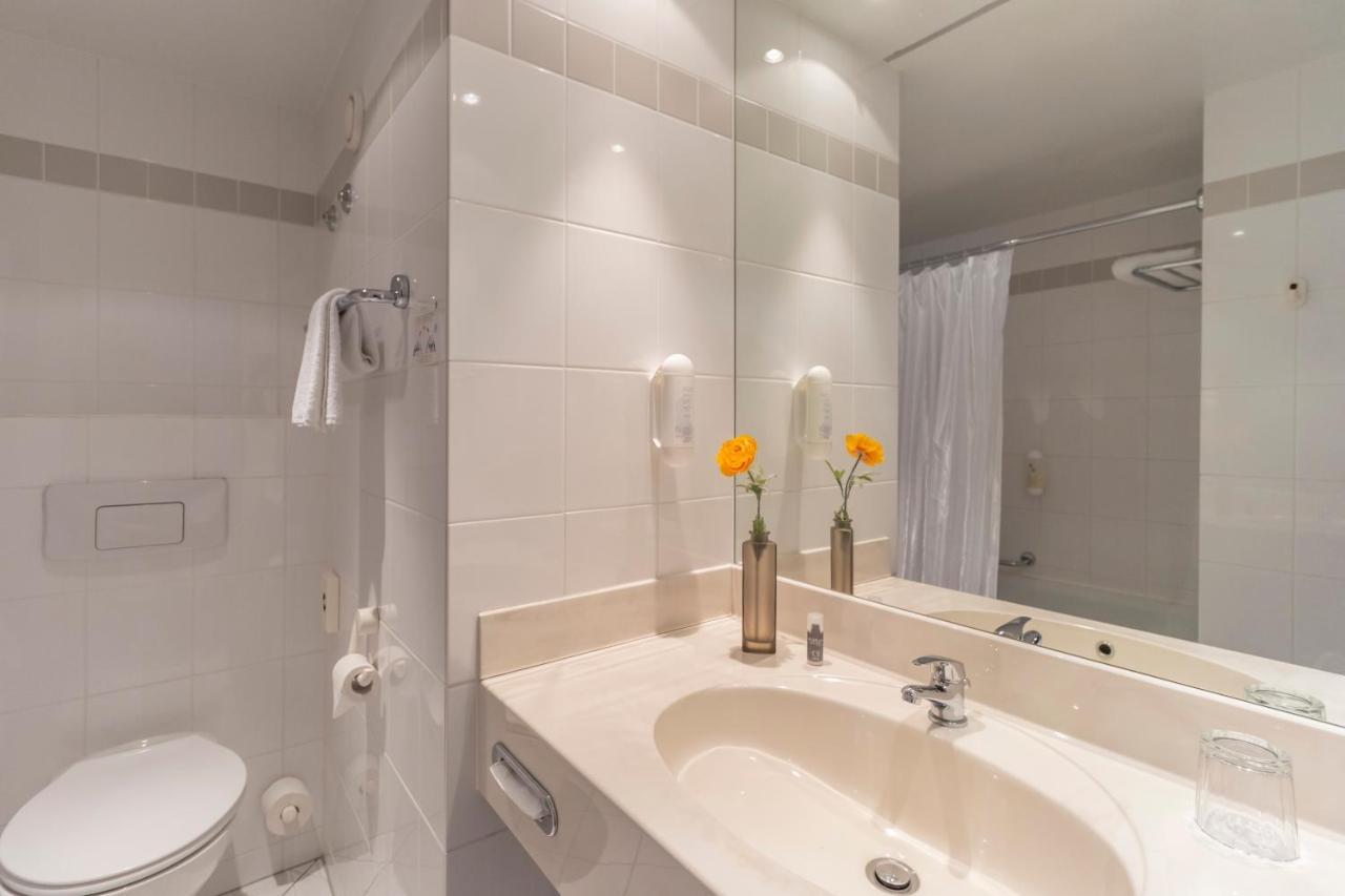 Ramada By Wyndham Hannover Messe لاتزن المظهر الخارجي الصورة