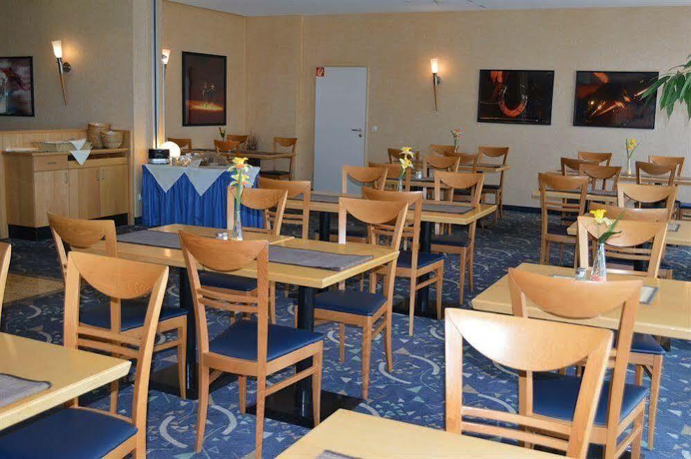 Ramada By Wyndham Hannover Messe لاتزن المظهر الخارجي الصورة
