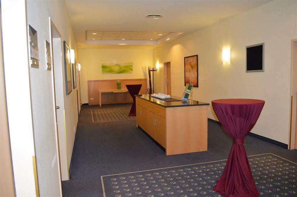 Ramada By Wyndham Hannover Messe لاتزن المظهر الخارجي الصورة